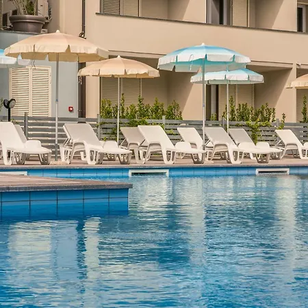 Hotel Golden 4*